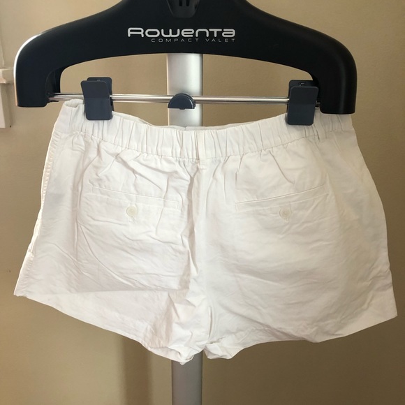 Gap shorts will elastic waistband - Picture 2 of 2